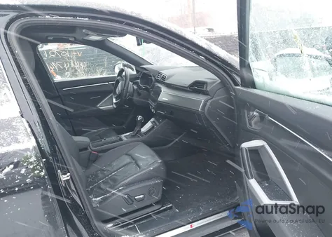 2023 Audi Q3 Premium S Line 45 z USA, uszkodzony, nr VIN WA1DECF38P1110721